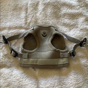 XS dog harness.